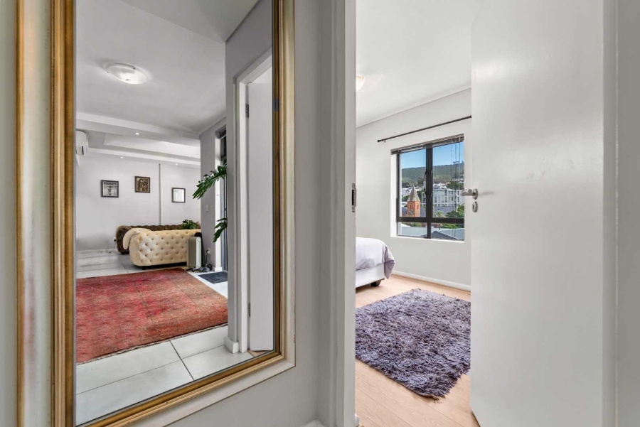 2 Bedroom Property for Sale in Cape Town City Centre Western Cape